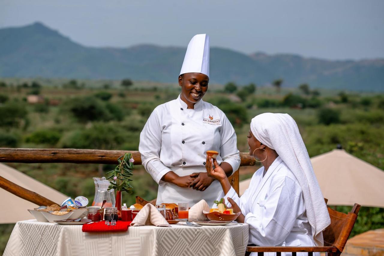 Escarpment Luxury Lodge Manyara Mto wa Mbu ภายนอก รูปภาพ