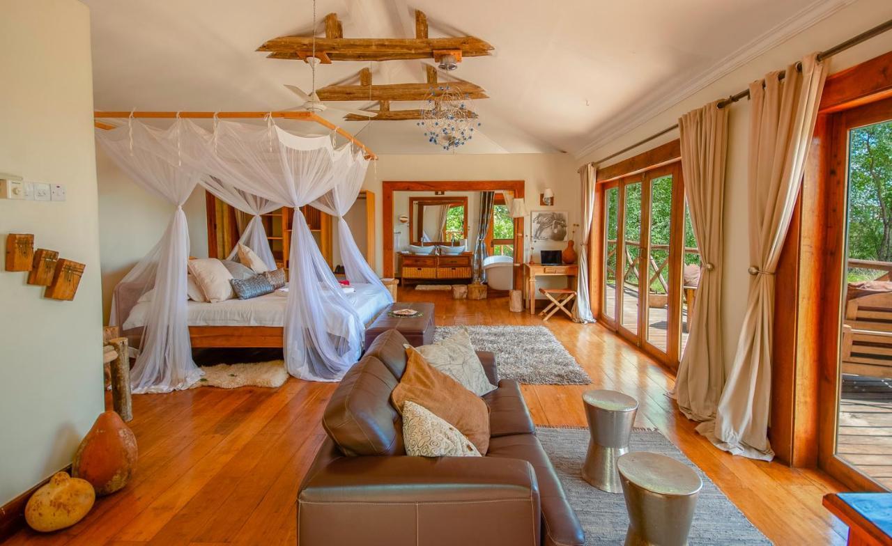 Escarpment Luxury Lodge Manyara Mto wa Mbu ภายนอก รูปภาพ