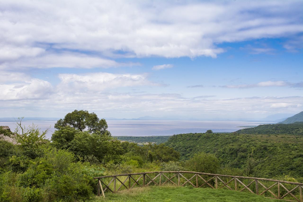 Escarpment Luxury Lodge Manyara Mto wa Mbu ภายนอก รูปภาพ